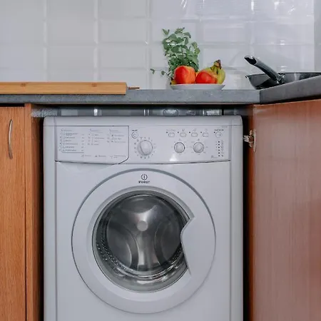 New! With 3 Beds - Easy Access To Airport, Center & Wum * ワルシャワ