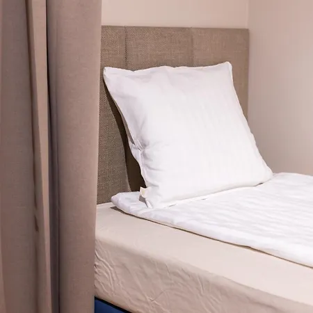 New! With 3 Beds - Easy Access To Airport, Center & Wum *