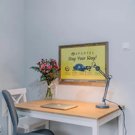 New! With 3 Beds - Easy Access To Airport, Center & Wum * Varsóvia