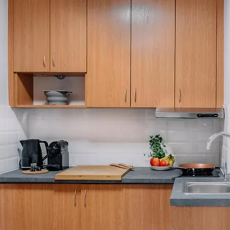 Apartmán New! With 3 Beds - Easy Access To Airport, Center & Wum