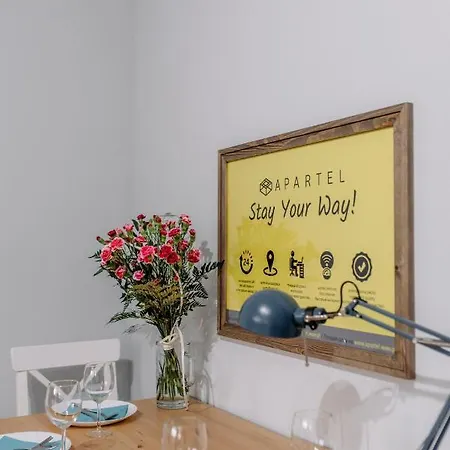 New! With 3 Beds - Easy Access To Airport, Center & Wum Apartmán Varšava