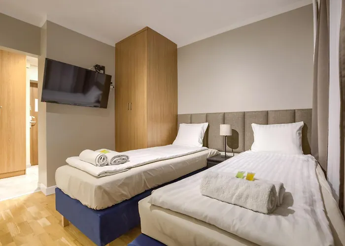 New! With 3 Beds - Easy Access To Airport, Center & Wum Apartment