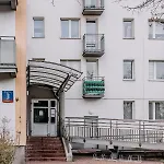 Lägenhet New! With 3 Beds - Easy Access To Airport, Center & Wum