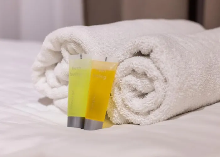 New! With 3 Beds - Easy Access To Airport, Center & Wum Warsaw